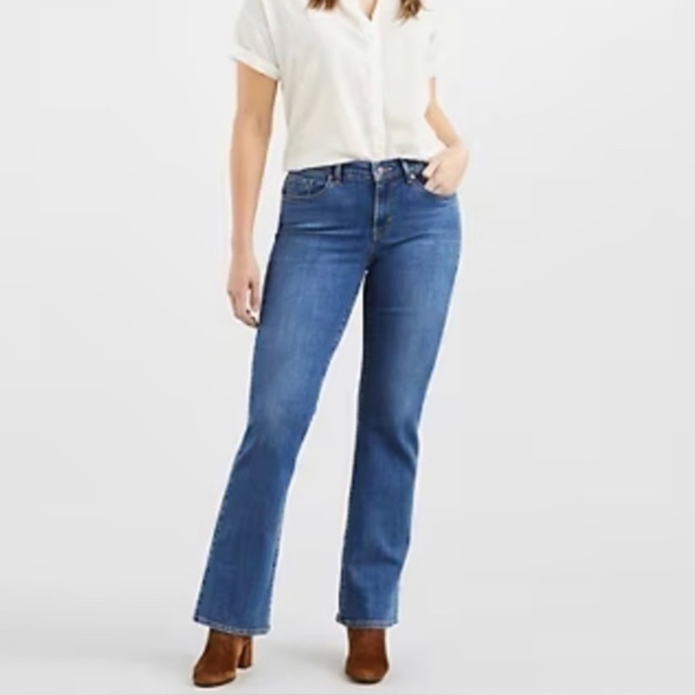 Levi's Women's Boot Cut Jeans - Dark Blue